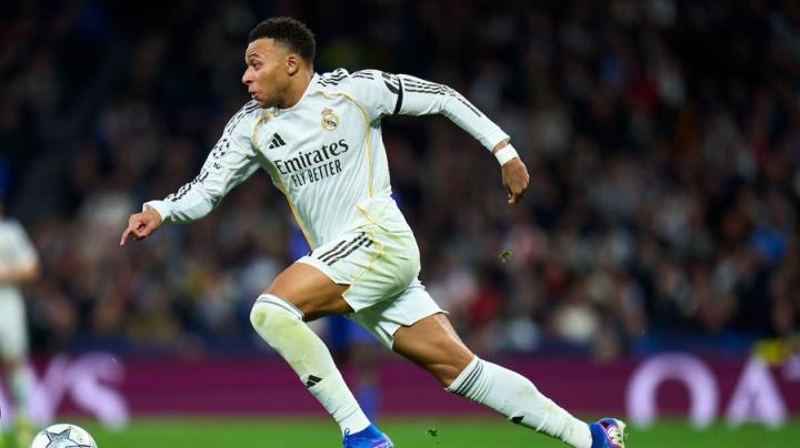  西甲争冠格局胶着；皇马巴萨积分接近；剩余赛程充满变数。 体育新闻 西甲争冠格局胶着；皇马巴萨积分接近；剩余赛程充满变数。 体育新闻 西甲争冠格局胶着；皇马巴萨积分接近；剩余赛程充满变数。 体育新闻