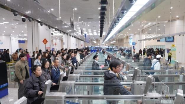 技术赋能、口岸升级与制度创新三维共振——横琴口岸何以刷新3000万客流记录 新闻 技术赋能、口岸升级与制度创新三维共振——横琴口岸何以刷新3000万客流记录 新闻 技术赋能、口岸升级与制度创新三维共振——横琴口岸何以刷新3000万客流记录 新闻