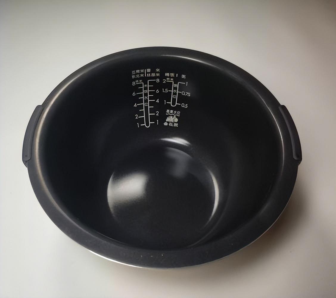 电饭煲内胆涂层损伤:技术原理、风险机制与科学应对方案 健康养生